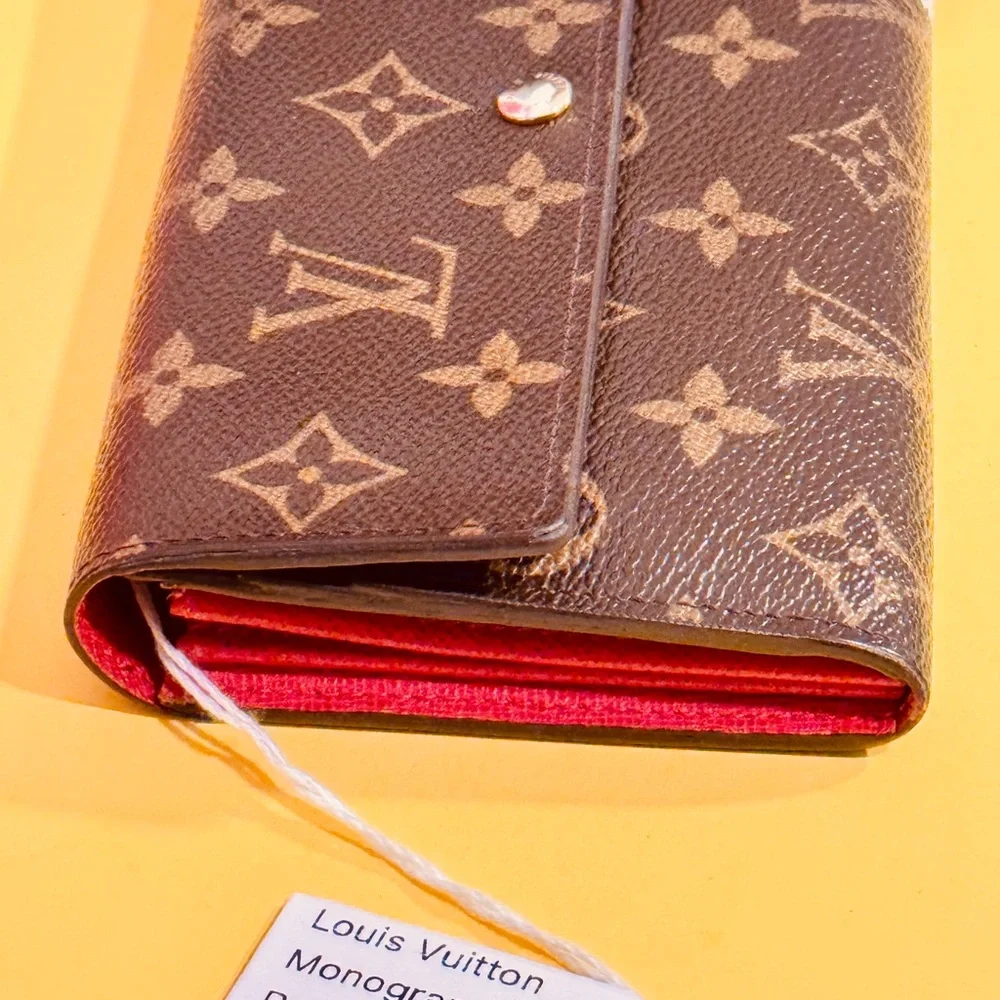 Louis Vuitton Monogram The BellBoy A limited edition Sarah Wallet. - Picture 8 of 15
